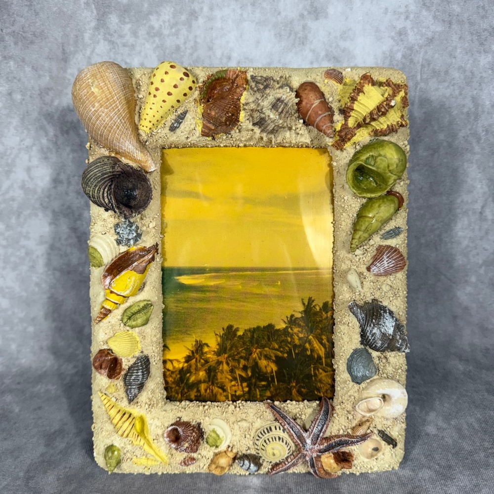 Vtg 3D Seashell Picture Frame 9.75x7.75 Nautical Beach Resin Starfish Tropical